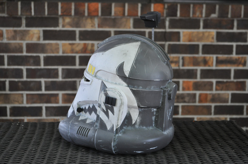 COMMANDER WOLFFE