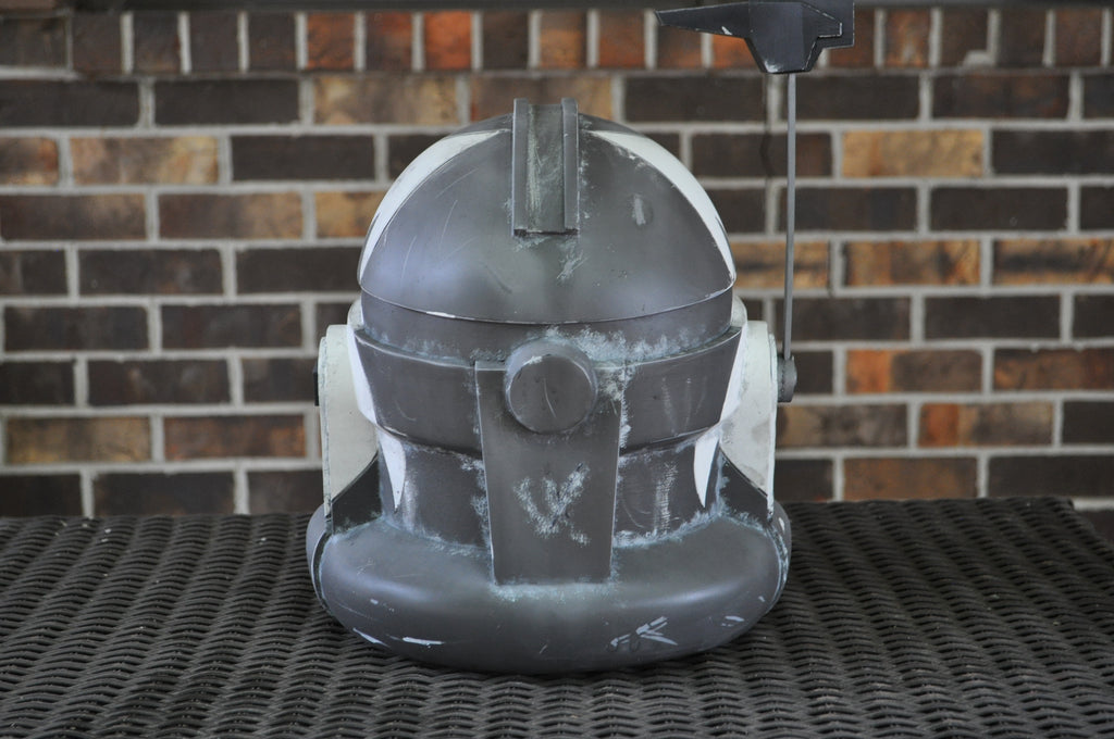 COMMANDER WOLFFE